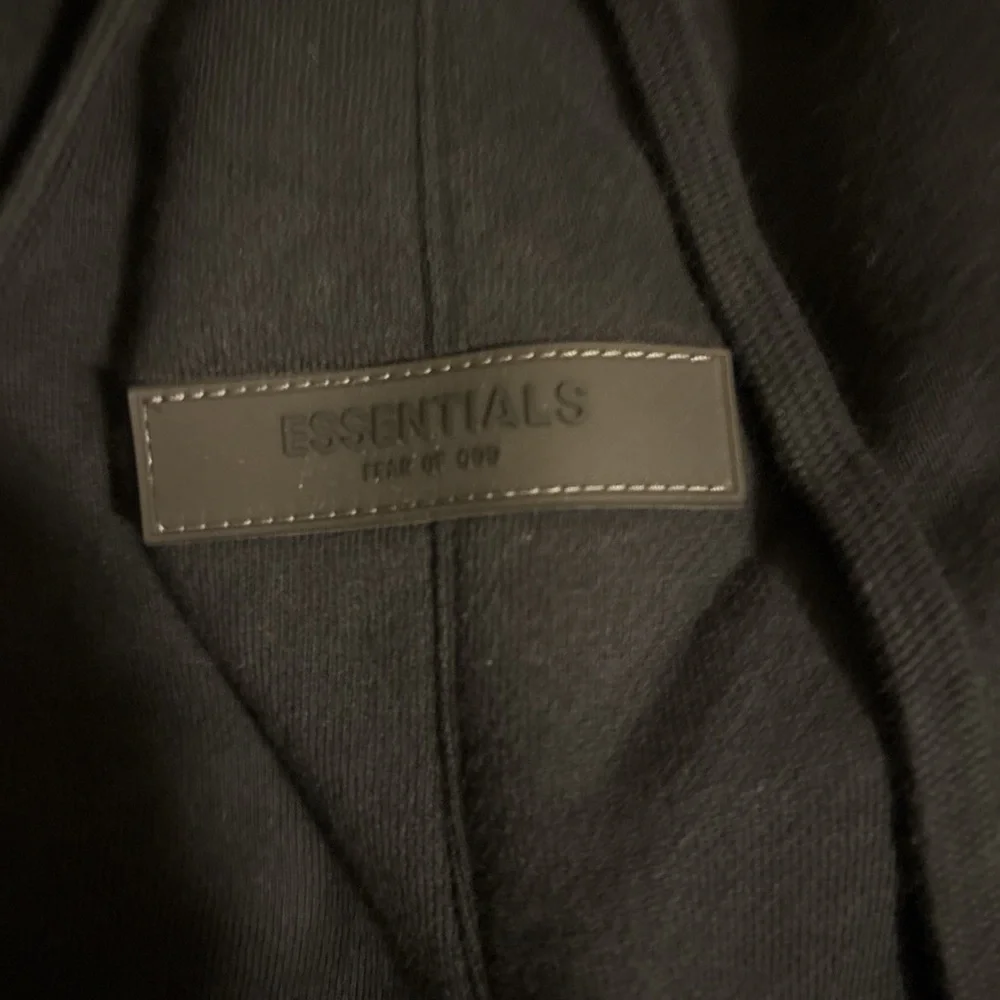 Fear of God Essentials Black Athletic Shorts - Picture 4 of 4